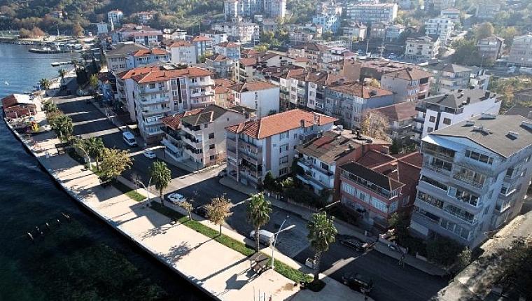 Gölcük Halıdere sahilinde üstyapı sil baştan