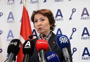 Küçükali’den ‘Torba Yasa’ tepkisi: ‘Yangından mal kaçırır gibi hazırlanan yasa kamu vicdanıyla bağdaşmıyor’