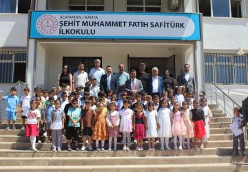 Kahta’da 37 bin öğrenci karne heyecanı yaşadı