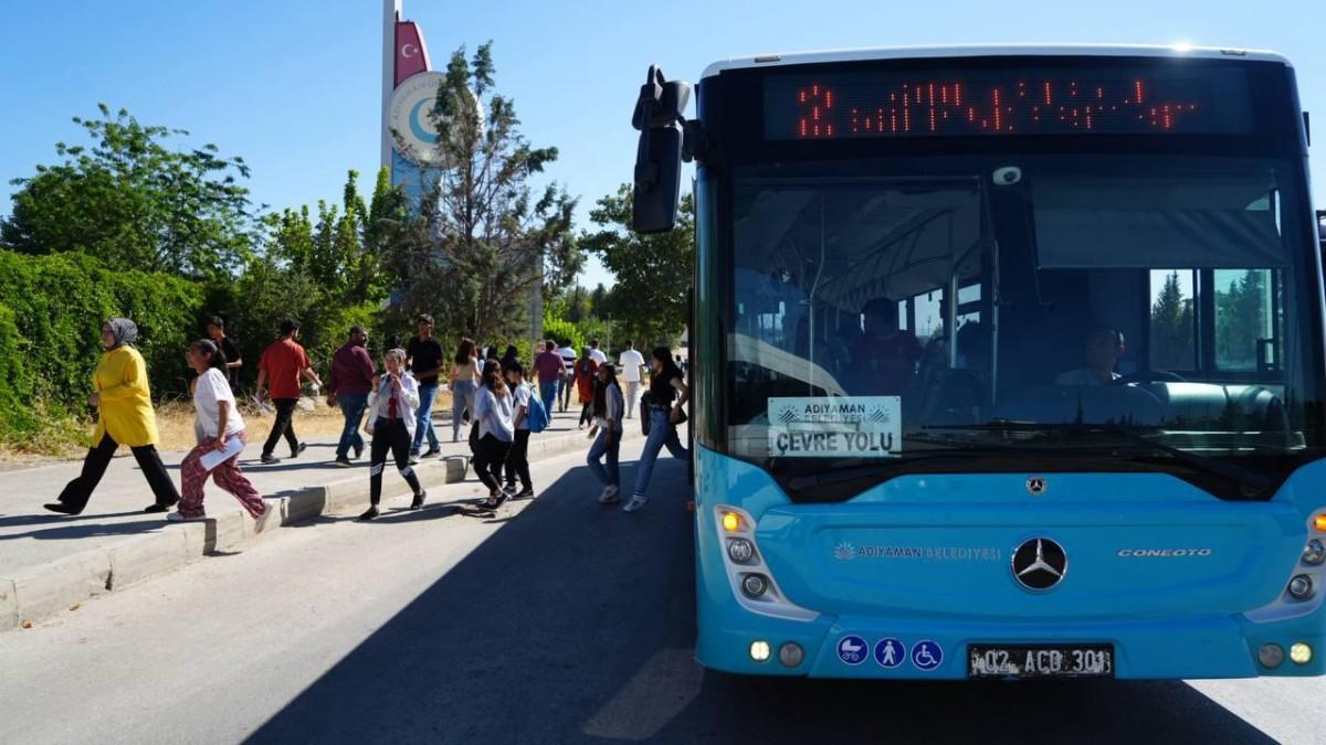Adıyaman Belediyesi’nden YKS öğrencilerine ücretsiz ulaşım ve ikram desteği - Videolu Haber Adıyaman Belediyesi’nden YKS öğrencilerine ücretsiz ulaşım ve ikram desteği - Videolu Haber