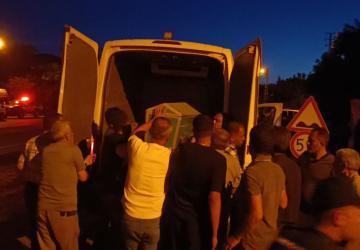 Devrilen otomobilin sürücüsü öldü, eşi ağır yaralandı - Videolu Haber