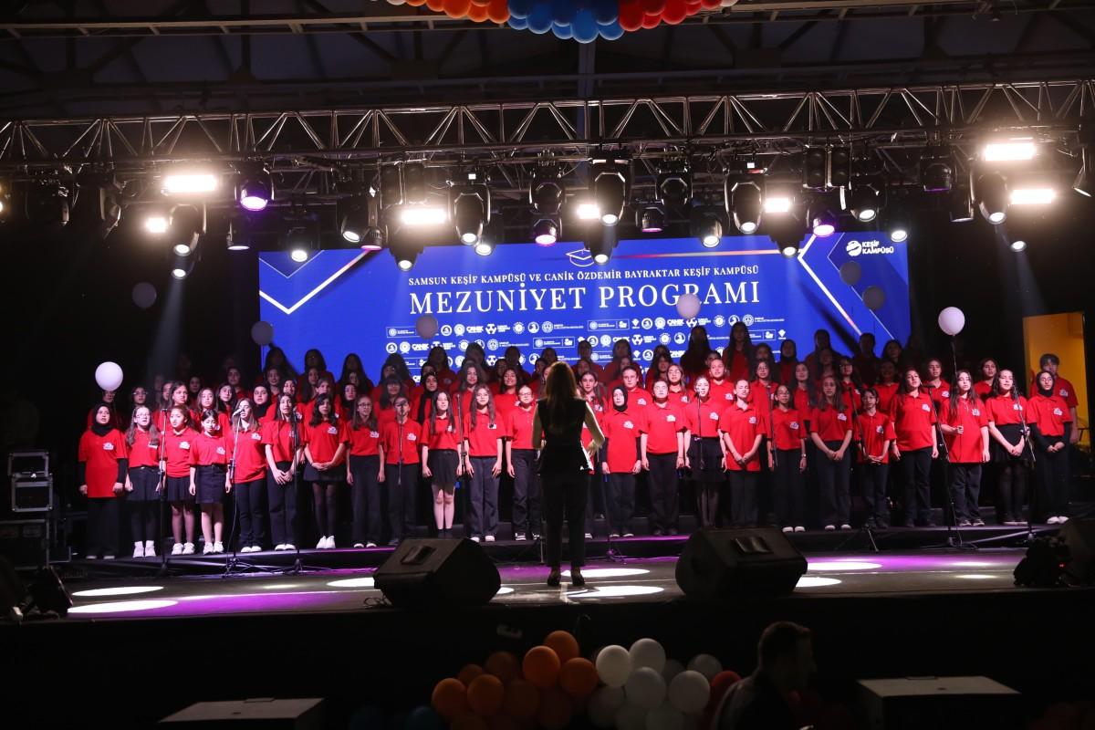 Keşif Kampüsleri İlk Mezunlarını Gururla Uğurladı