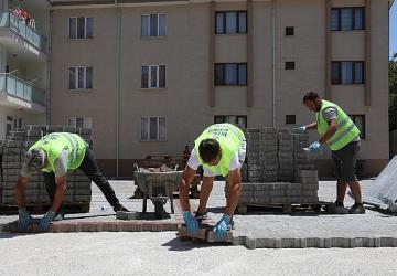 İnegöl'ün Çıkmaz Sokakları Ücretsiz Otoparka Dönüşüyor