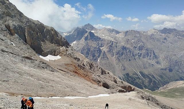 İnegöl Belediyesporlu Dağcılar 24 Saatte 2 Zirve Yaptı İnegöl Belediyesporlu Dağcılar 24 Saatte 2 Zirve Yaptı