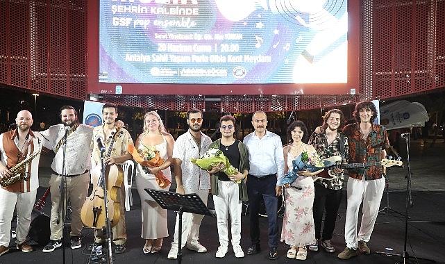 Akdeniz akşamları 'Müzik Şehrin Kalbinde' konseriyle renkleniyor Akdeniz akşamları 'Müzik Şehrin Kalbinde' konseriyle renkleniyor