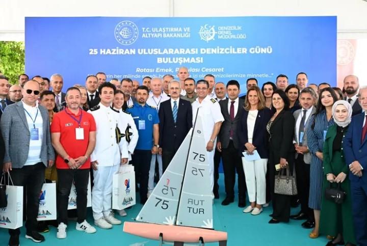 Uraloğlu: Denizcilik Türkiye’nin Ticaretinde Kritik Rol Oynuyor