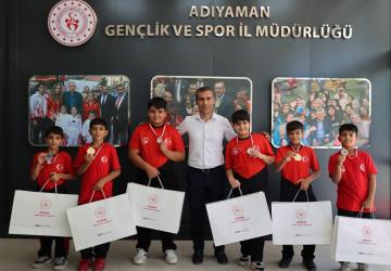 Depremzede kardeşlerden Türkiye şampiyonluğu!
