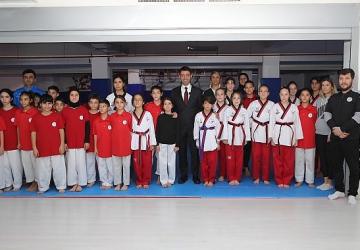 Bayraklı'da yaz spor okulları başlıyor!