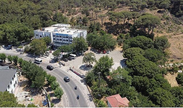 Ayvalık Belediyesi otoparklarında araç kapasitesi 1190'a yükseldi. Ayvalık Belediyesi otoparklarında araç kapasitesi 1190'a yükseldi.