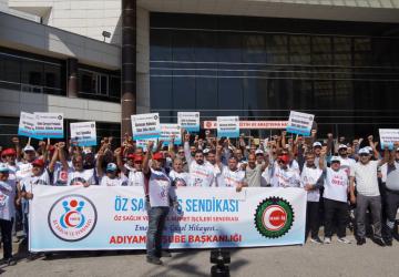 Adıyaman’da sağlık emekçilerinden maaş zammı tepkisi: ‘Teklif daha cebimize girmeden eridi’ - Videolu Haber