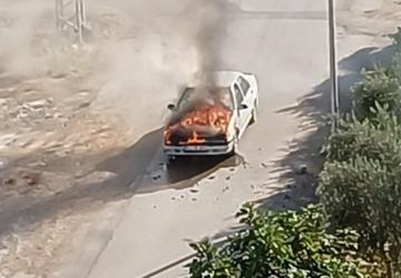 Adıyaman’da seyir halindeki araç bir anda alev topuna döndü - Videolu Haber