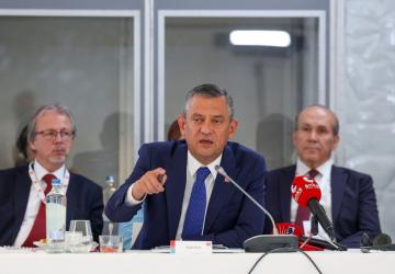 Özgür Özel'den RTÜK tepkisi: Demokrasinin kıymetini bilmezseniz bu ülkenin sonu felaket olur