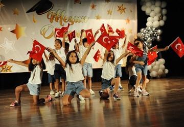 Karşıyaka'nın anaokullarında mezuniyet coşkusu