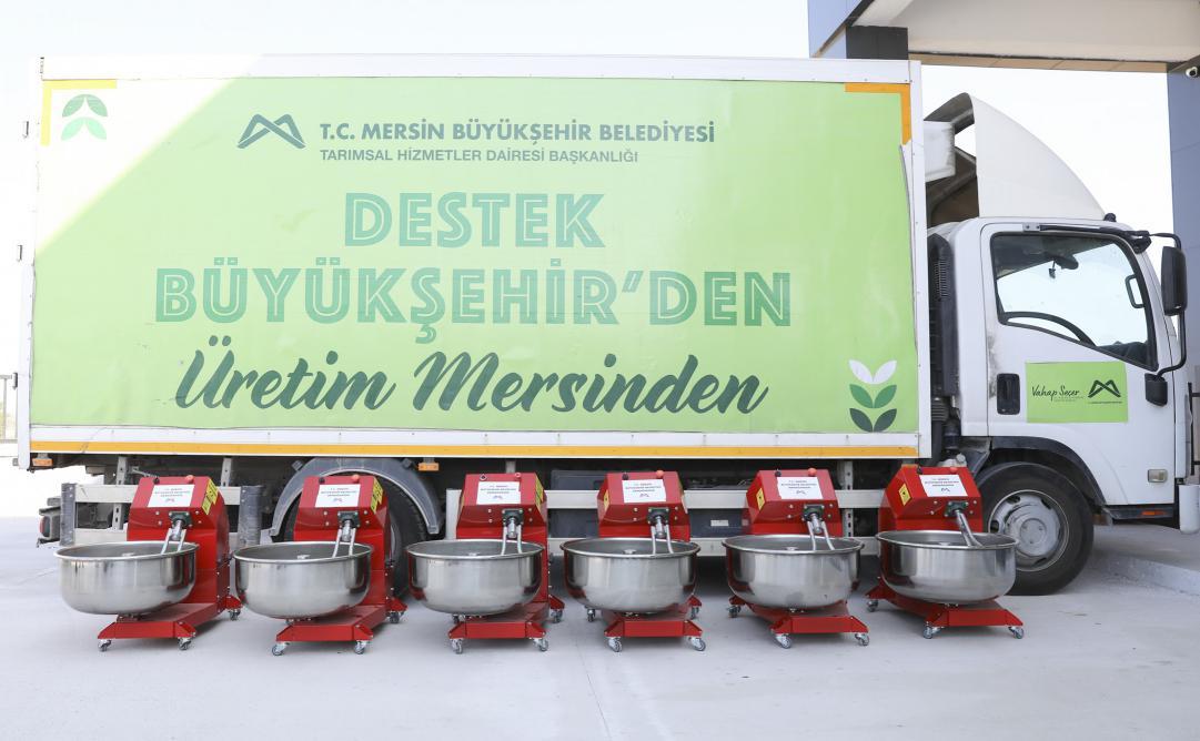 Büyükşehir’in Destekleri Üretimde Bereket, Yetiştiricilere Can Suyu Sağlıyor Büyükşehir’in Destekleri Üretimde Bereket, Yetiştiricilere Can Suyu Sağlıyor