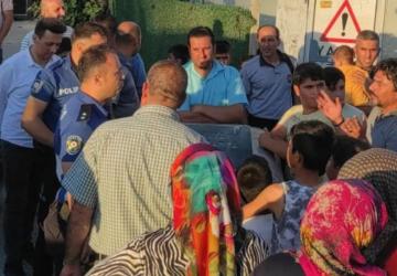 Adıyaman K-1 Konteyner Kent’te su isyanı: Çöp konteynerleriyle yol kapattılar