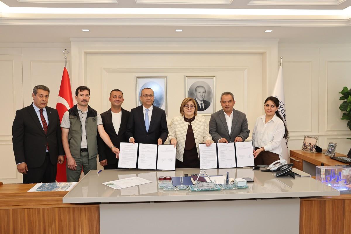 Gaziantep Millet Ormanı Şehre Değer Katıyor Gaziantep Millet Ormanı Şehre Değer Katıyor