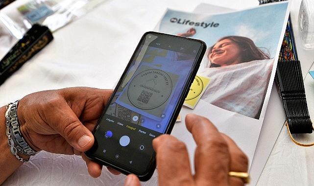 Bornova'da iklim krizine sanatla ve bilimle dikkat çekildi Bornova'da iklim krizine sanatla ve bilimle dikkat çekildi