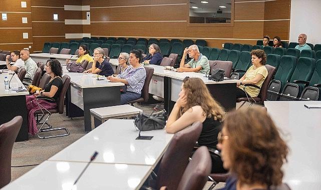 Bornova'da üreticiye bilimsel destek Bornova'da üreticiye bilimsel destek