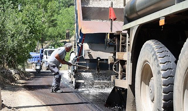 Kaş Beldibi ve Sütleğen Grup Yolu asfaltlanıyor Kaş Beldibi ve Sütleğen Grup Yolu asfaltlanıyor