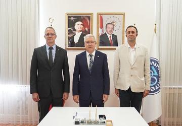 Egeli spor bilimci Dr. Öğr. Üyesi Selçuk Açıkgöz'e Avrupa Komisyonu'ndan Prestijli Destek