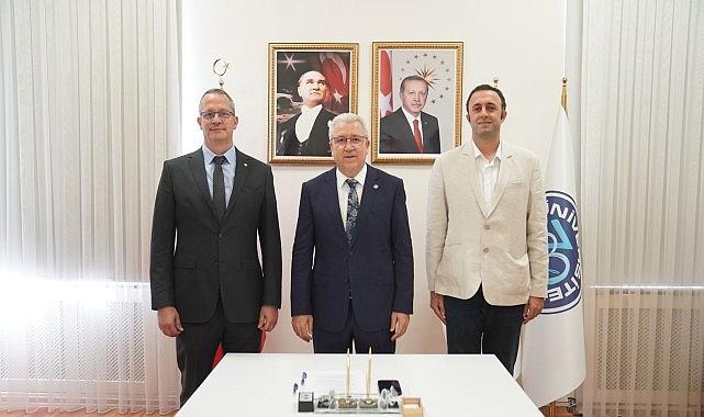 Egeli spor bilimci Dr. Öğr. Üyesi Selçuk Açıkgöz'e Avrupa Komisyonu'ndan Prestijli Destek Egeli spor bilimci Dr. Öğr. Üyesi Selçuk Açıkgöz'e Avrupa Komisyonu'ndan Prestijli Destek