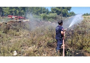 Antalya Büyükşehir İtfaiyesi'nden orman yangınlarına müdahale