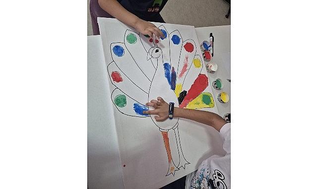 Egeli öğrencilerden çocukların geleceğine dokunan proje: “Meslek Karavanı" Egeli öğrencilerden çocukların geleceğine dokunan proje: “Meslek Karavanı"