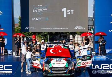 Dünya Ralli Şampiyonası'nda JWRC'de İlk Türk Zaferi! Ali Türkkan Tarihe Geçti!