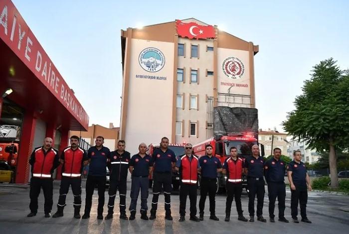 Manisa’daki Yangına Kayseri Büyükşehir’den Destek Eli Manisa’daki Yangına Kayseri Büyükşehir’den Destek Eli