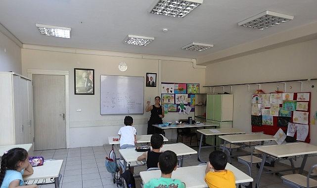 Bayraklı'da yaz okulu atölyeleri başlıyor Bayraklı'da yaz okulu atölyeleri başlıyor