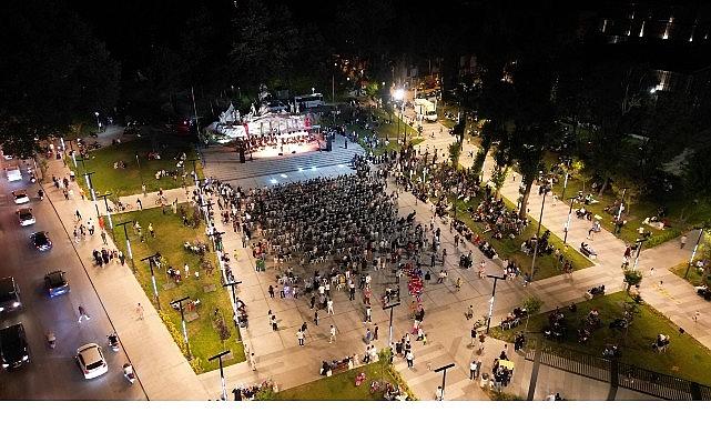 İnegöl Belediyesi TSM Korosu'ndan Kulakların Pasını Silen Konser İnegöl Belediyesi TSM Korosu'ndan Kulakların Pasını Silen Konser