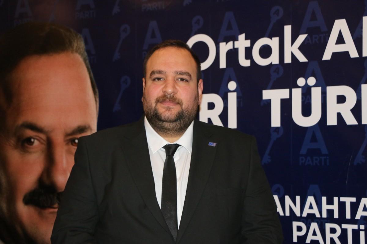 Anahtar Parti Adıyaman İl Başkanı Alsan: ‘Emeklilik bir teşekkür değil, hak teslimidir’ Anahtar Parti Adıyaman İl Başkanı Alsan: ‘Emeklilik bir teşekkür değil, hak teslimidir’
