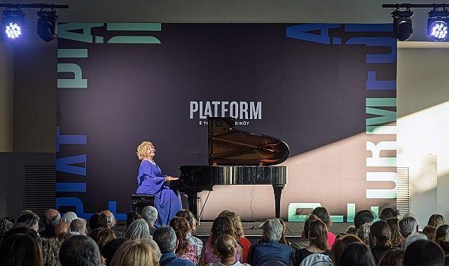 Gülsin Onay'dan Terminal Kadıköy'de Büyüleyici Bir Chopin Gecesi Gülsin Onay'dan Terminal Kadıköy'de Büyüleyici Bir Chopin Gecesi