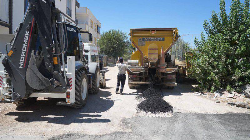 Kent genelinde eş zamanlı yol, kaldırım ve asfalt çalışmaları sürdürülüyor - Videolu Haber Kent genelinde eş zamanlı yol, kaldırım ve asfalt çalışmaları sürdürülüyor - Videolu Haber