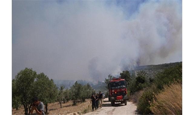 İzmir İtfaiyesi Çeşme Ildır için teyakkuza geçti İzmir İtfaiyesi Çeşme Ildır için teyakkuza geçti