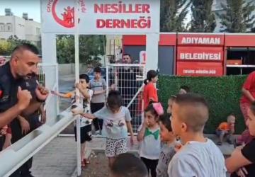 Genç Nesiller Derneği’nden çocuklara yangın bilinci eğitimi - Videolu Haber