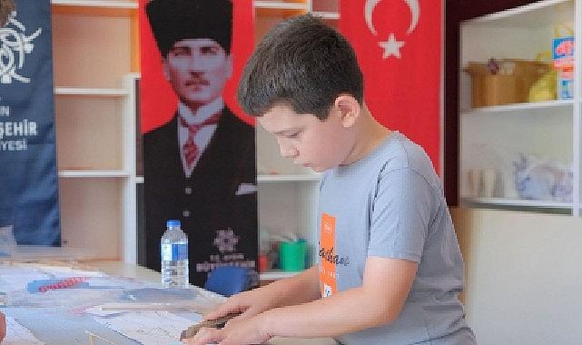 Başkan Çerçioğlu'ndan Geleceğin Mühendislerine İlk Adım: Model Uçak Kursları Başladı Başkan Çerçioğlu'ndan Geleceğin Mühendislerine İlk Adım: Model Uçak Kursları Başladı