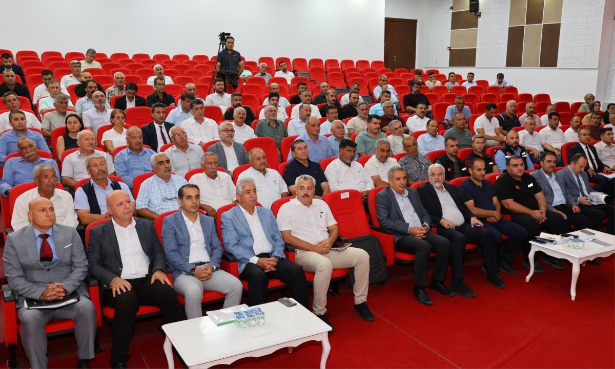 Besni’de Muhtarlarla İstişare Toplantısı gerçekleştirildi Besni’de Muhtarlarla İstişare Toplantısı gerçekleştirildi