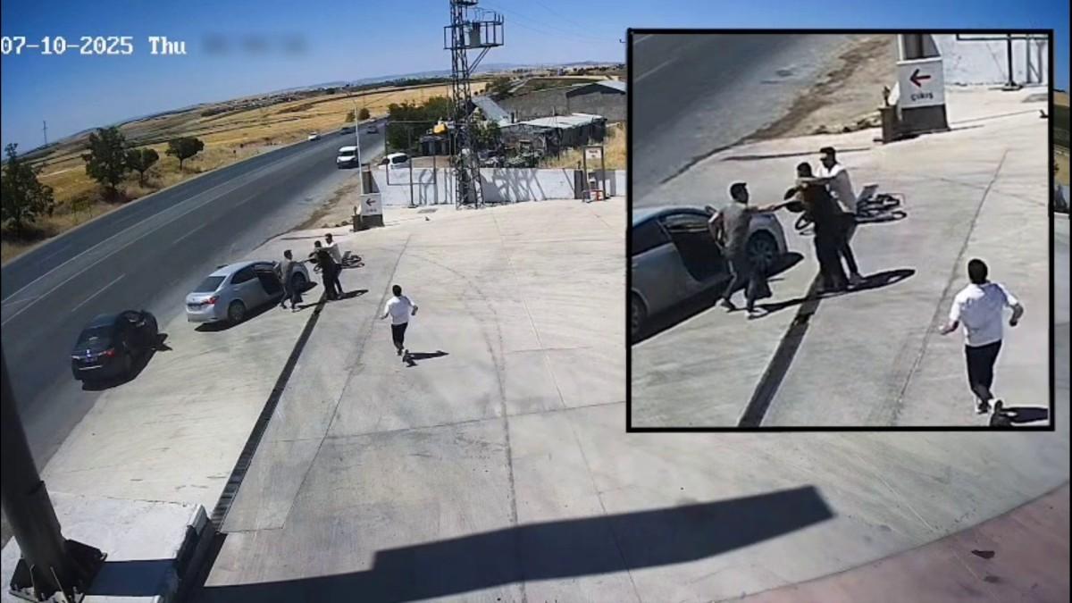 Adıyaman’da film gibi narkotik operasyonu: Yolcu gibi davranan 3 şüpheli tutuklandı - Videolu Haber Adıyaman’da film gibi narkotik operasyonu: Yolcu gibi davranan 3 şüpheli tutuklandı - Videolu Haber