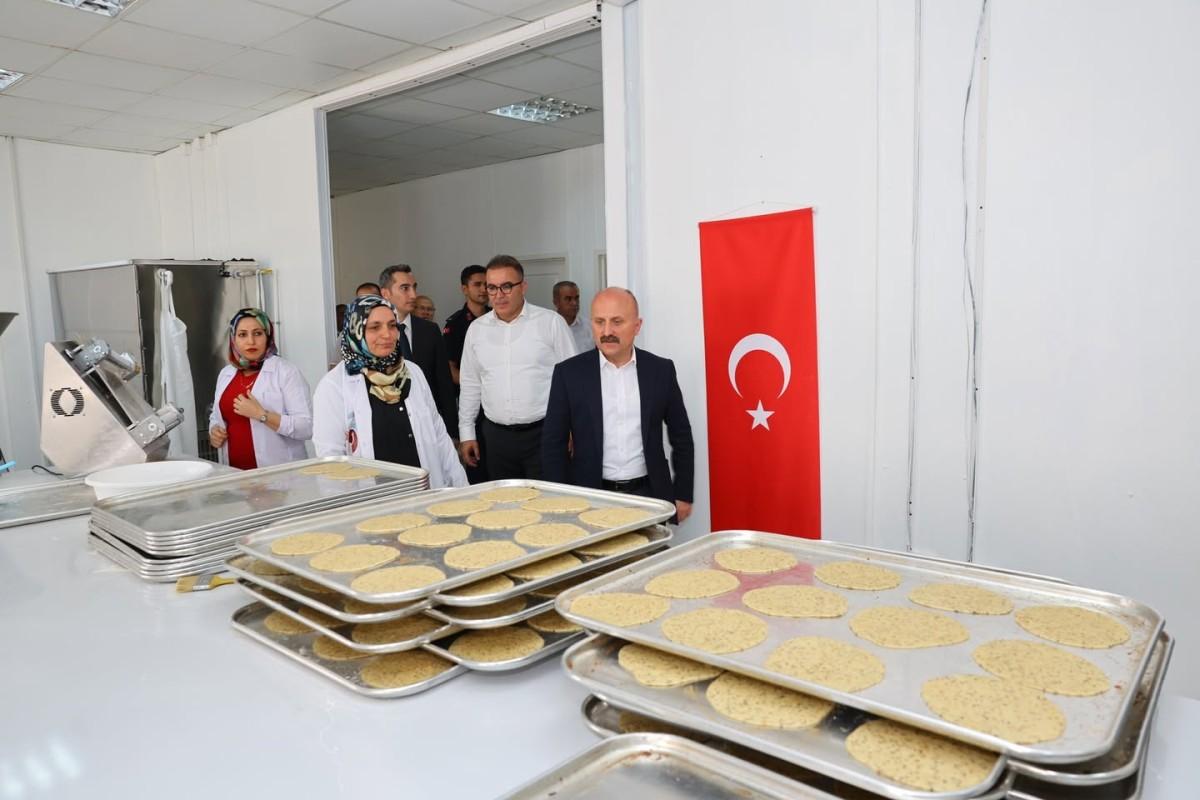 Samsat Taplama Üretim Merkezi’nde kapasite artıyor Samsat Taplama Üretim Merkezi’nde kapasite artıyor