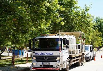 Yol çizgileri ile ulaşım güvenli hale geliyor