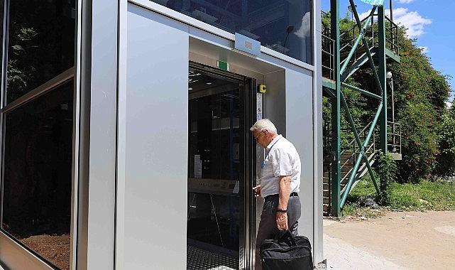 İzmit Tren Garı'ndaki asansör hizmete alındı İzmit Tren Garı'ndaki asansör hizmete alındı