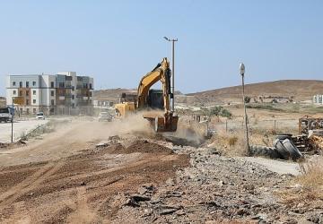 Seferihisar'da 2 kilometrelik yol yenileme çalışması başladı