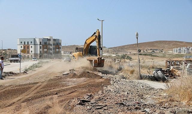 Seferihisar'da 2 kilometrelik yol yenileme çalışması başladı
