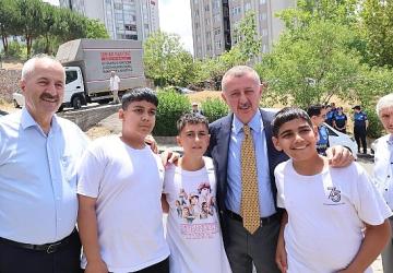 Büyükakın, Gebze'de aşure dağıttı