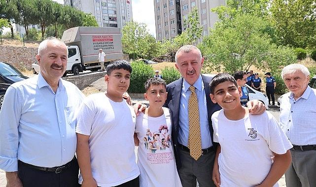 Büyükakın, Gebze'de aşure dağıttı