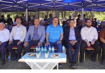 Alıç Yaylası Kıran Kırana Güreşlere Sahne Oldu