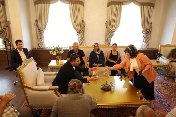 Başkan Rasim Arı, Nevşehirlilerle Buluştu Başkan Rasim Arı, Nevşehirlilerle Buluştu