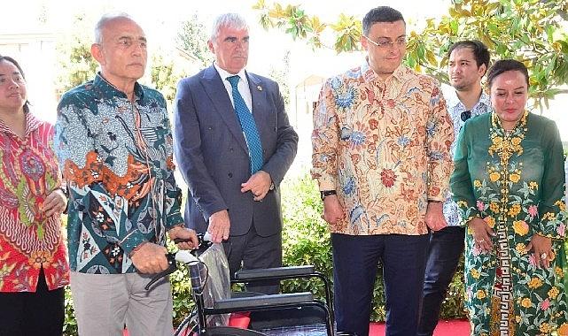 Faridawaty Darland Atjeh Türkiye'de: Stratejik Vizyonun Yanı Sıra Engelsiz Bir Geleceğe Destek Faridawaty Darland Atjeh Türkiye'de: Stratejik Vizyonun Yanı Sıra Engelsiz Bir Geleceğe Destek