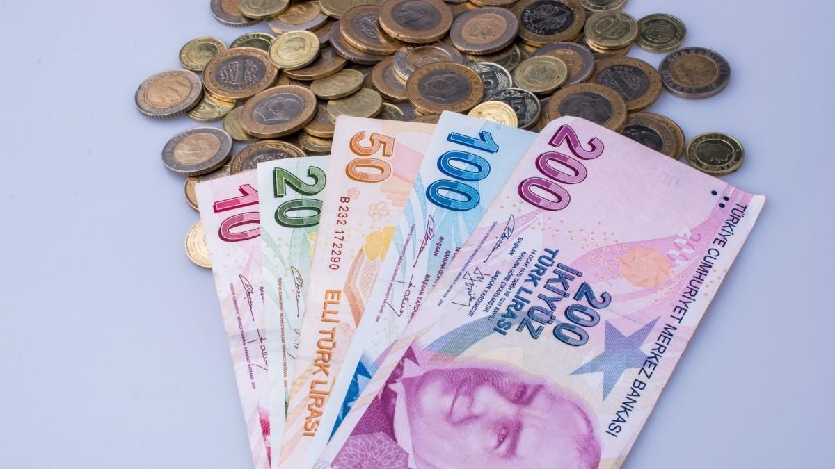 Memur ve Emekli Maaşları Kesinleşti: İşte Yeni Zam Oranları ve Maaşlar